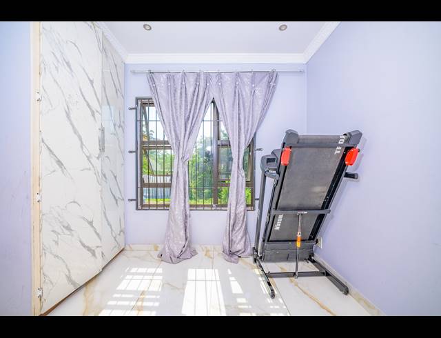 3 BEDROOM SECTIONAL TITLE FOR SALE IN BELLAIR